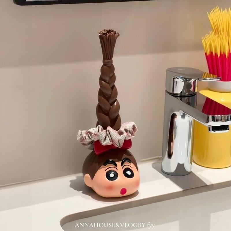 Kawaii Crayon Shin Chan Long B - огляд і ціна Desk Setup Kawaii