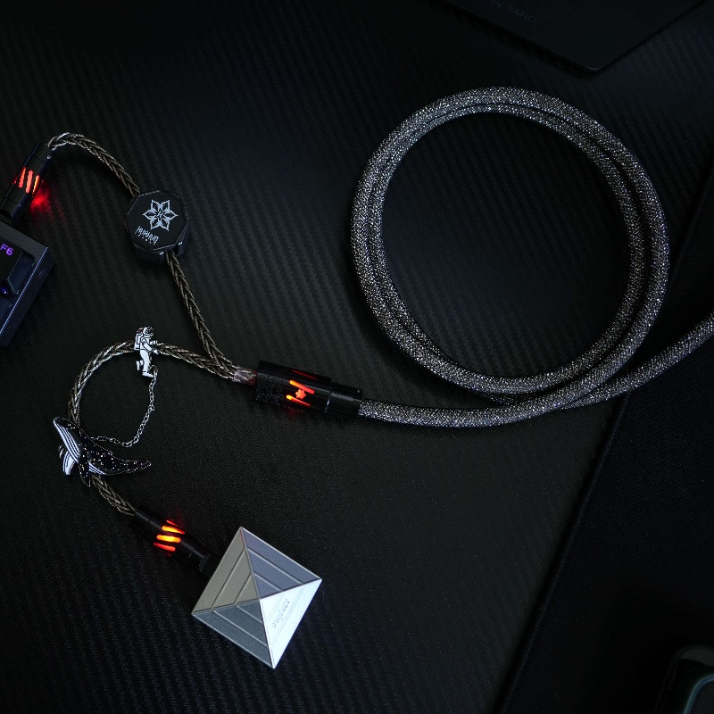 Huahuo Pro 8K Magnetic Axis Ke - огляд і ціна Desk Setup Game